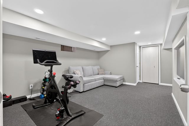 93 WEST 38TH ST, Bayonne, NJ 07002