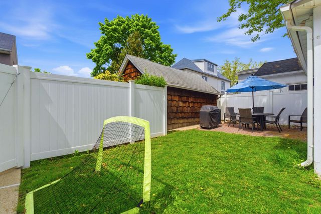 93 WEST 38TH ST, Bayonne, NJ 07002