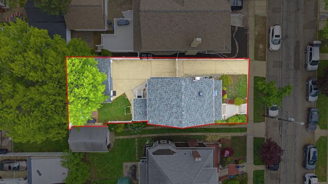 93 WEST 38TH ST, Bayonne, NJ 07002
