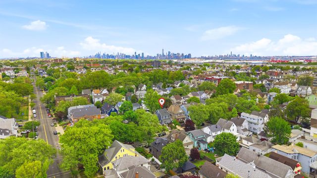 93 WEST 38TH ST, Bayonne, NJ 07002
