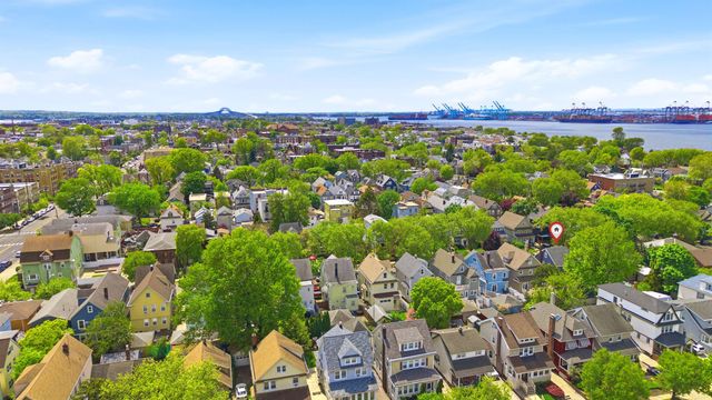 93 WEST 38TH ST, Bayonne, NJ 07002