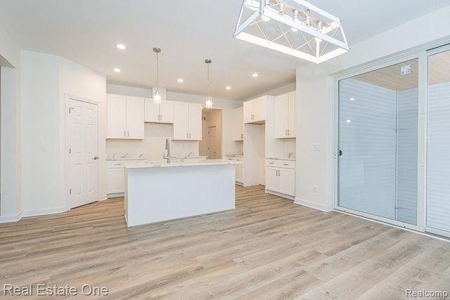 225 E Predmore Road, Oakland, MI 48363