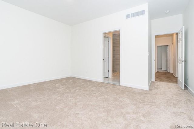 225 E Predmore Road, Oakland, MI 48363