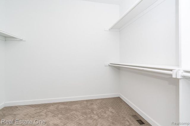 225 E Predmore Road, Oakland, MI 48363