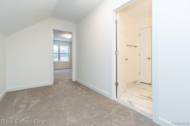 225 E Predmore Road, Oakland, MI 48363