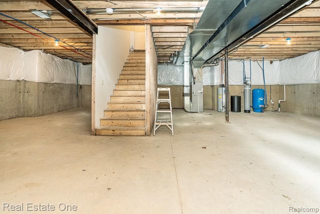 225 E Predmore Road, Oakland, MI 48363