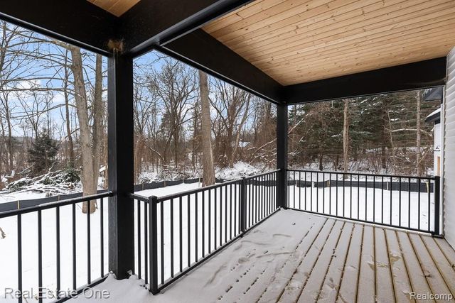 225 E Predmore Road, Oakland, MI 48363