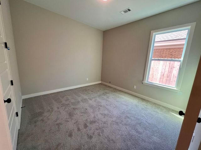 10250 LOUANNE DR, Collierville, TN 38017
