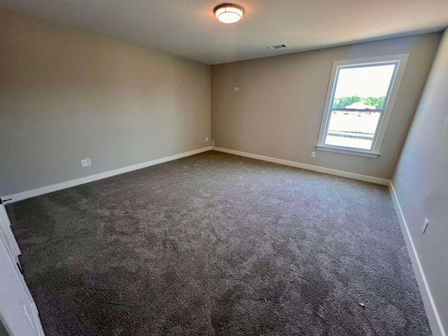 10250 LOUANNE DR, Collierville, TN 38017