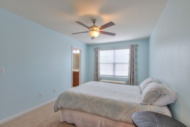 1303 Riverbrook Dr, Hermitage, TN 37076