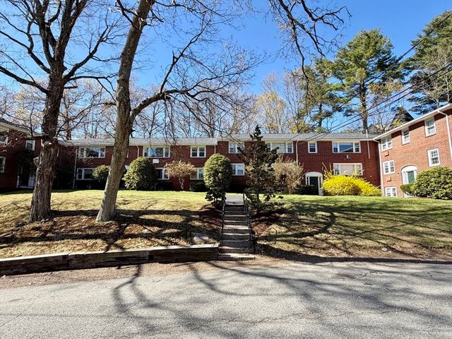 15 Park Avenue 1, Foxboro, MA 02035