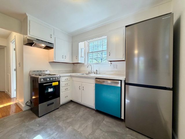 15 Park Avenue 1, Foxboro, MA 02035