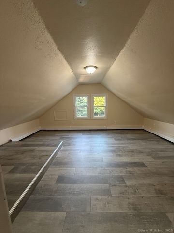 19 Crouch Street, Groton, CT 06340