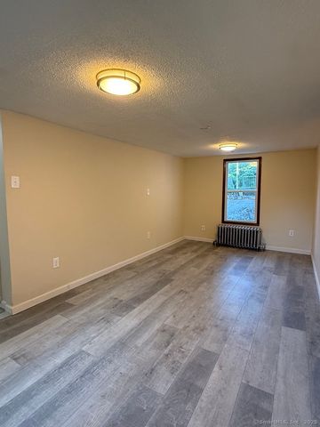 19 Crouch Street, Groton, CT 06340