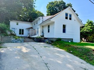 19 Crouch Street, Groton, CT 06340