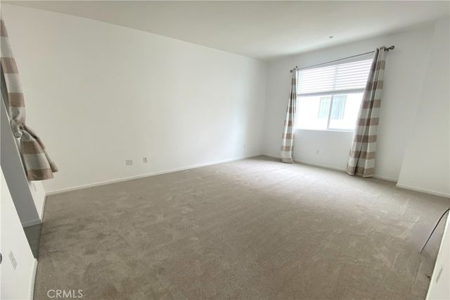 13024 Union, Hawthorne, CA 90250