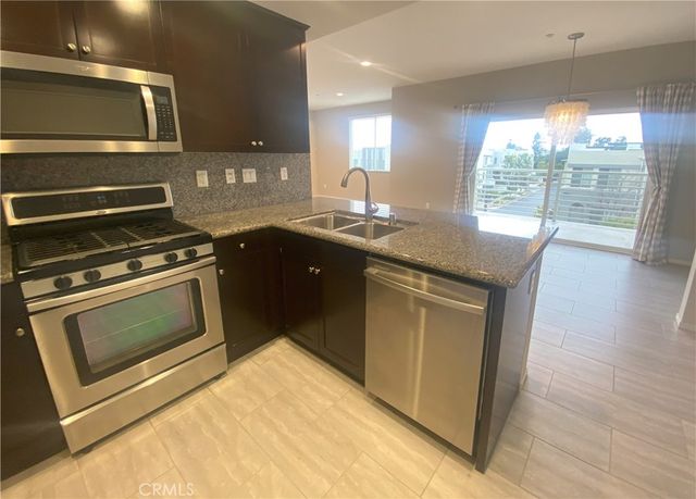 13024 Union, Hawthorne, CA 90250