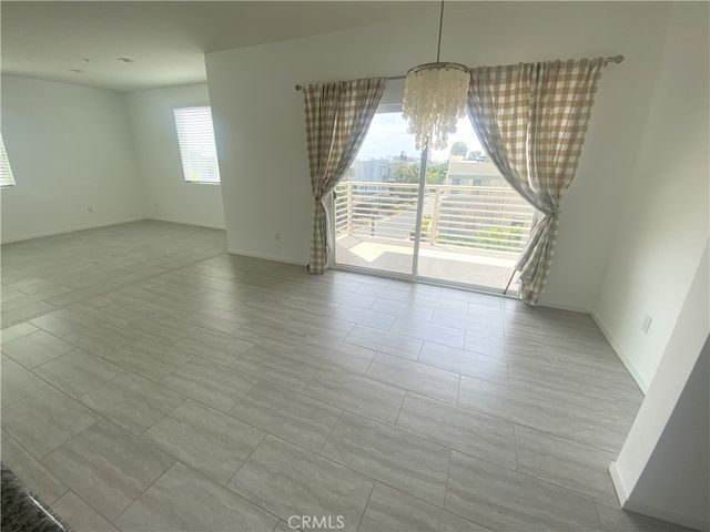 13024 Union, Hawthorne, CA 90250