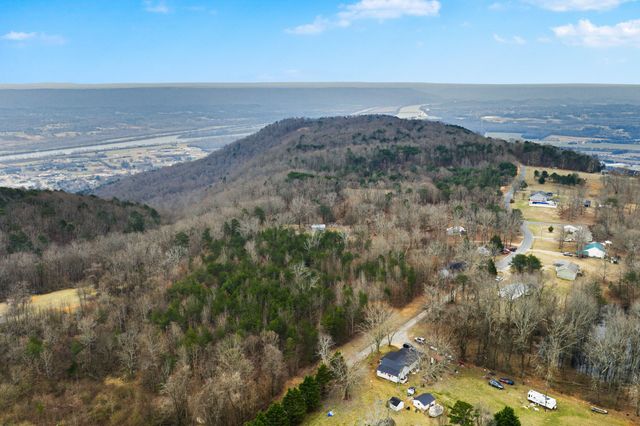 1475 Patton School Road, South Pittsburg, TN 37380