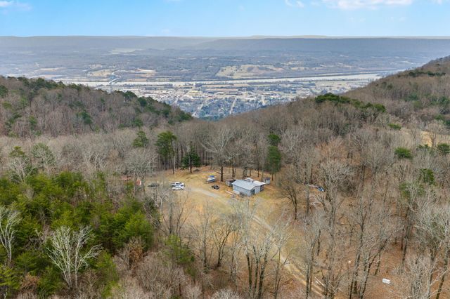 1475 Patton School Road, South Pittsburg, TN 37380