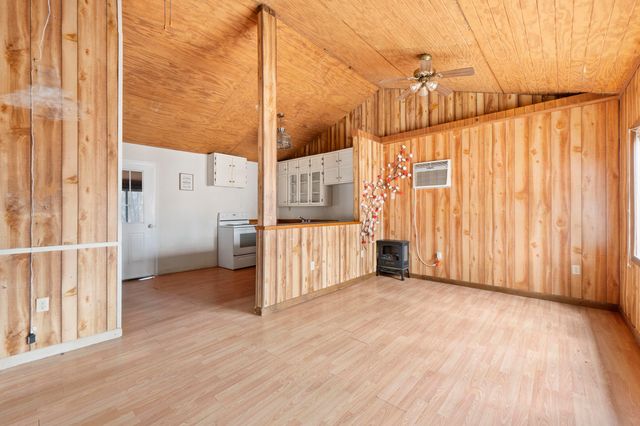 1475 Patton School Road, South Pittsburg, TN 37380