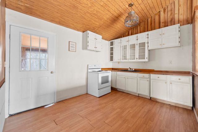 1475 Patton School Road, South Pittsburg, TN 37380