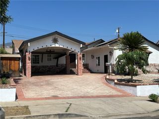 12826 Bromont, San Fernando, CA 91340