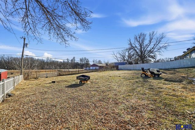 1010 B Street, Palmyra, NE 68418