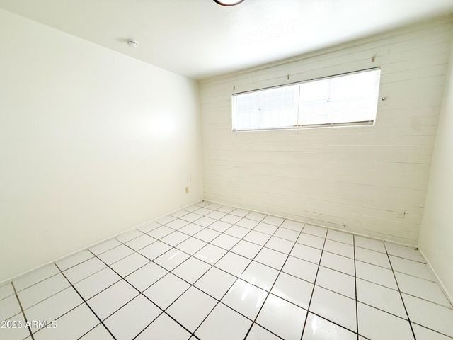 7007 S 8th Street, Phoenix, AZ 85042