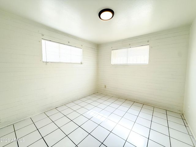 7007 S 8th Street, Phoenix, AZ 85042
