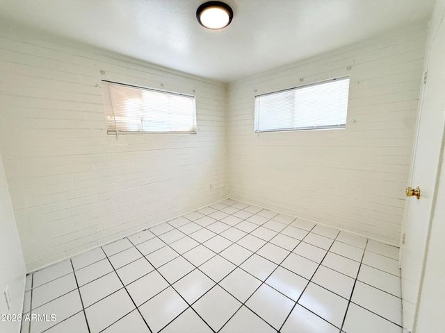 7007 S 8th Street, Phoenix, AZ 85042