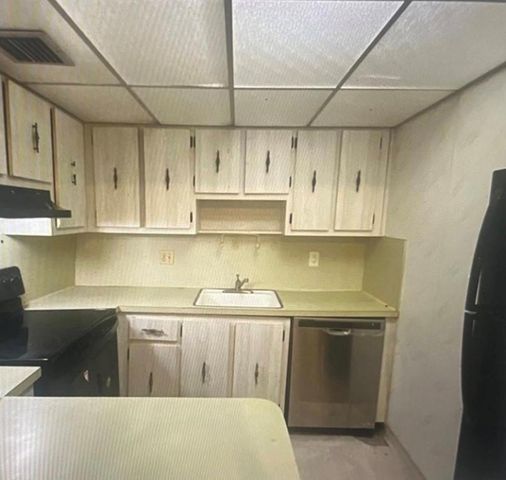 2017 NW 46th Avenue A206, Fort Lauderdale, FL 33313