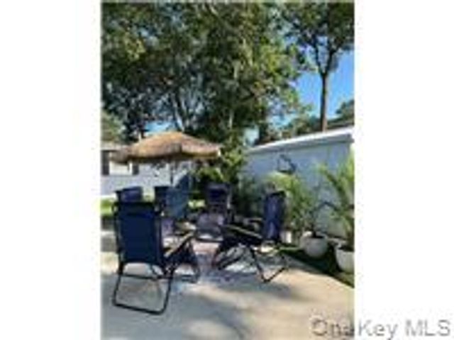 1661 Old Country Road, Riverhead, NY 11901