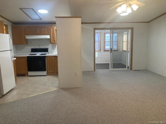 1661 Old Country Road, Riverhead, NY 11901