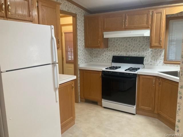 1661 Old Country Road, Riverhead, NY 11901