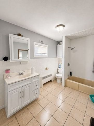 209 Fayette St, Lynn, MA 01902