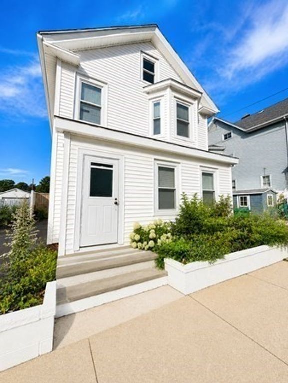 209 Fayette St, Lynn, MA 01902