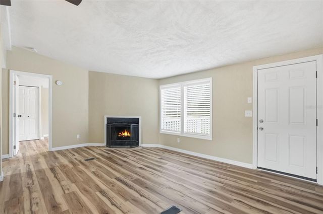 27080 HIAWATHA BOULEVARD, Brooksville, FL 34601