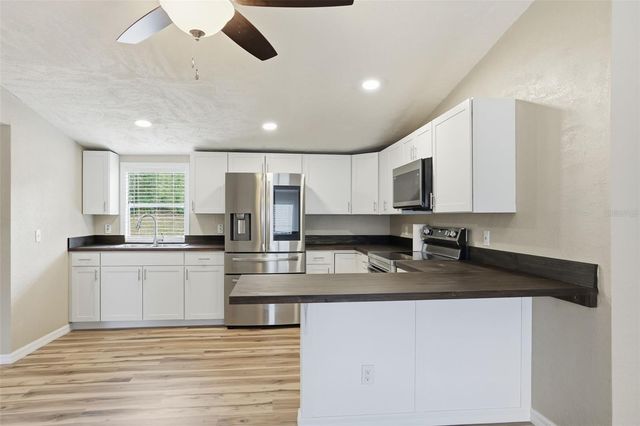 27080 HIAWATHA BOULEVARD, Brooksville, FL 34601