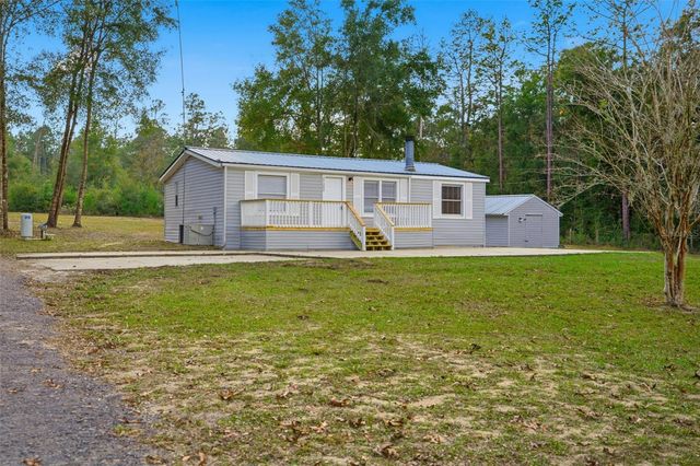 27080 HIAWATHA BOULEVARD, Brooksville, FL 34601