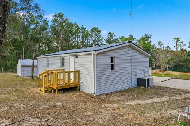 27080 HIAWATHA BOULEVARD, Brooksville, FL 34601