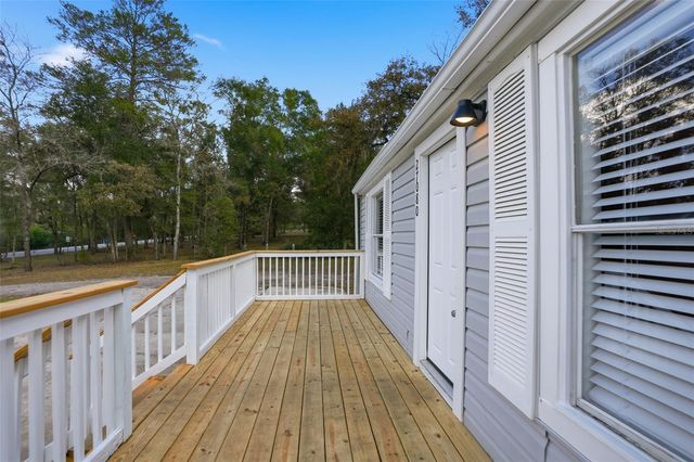 27080 HIAWATHA BOULEVARD, Brooksville, FL 34601