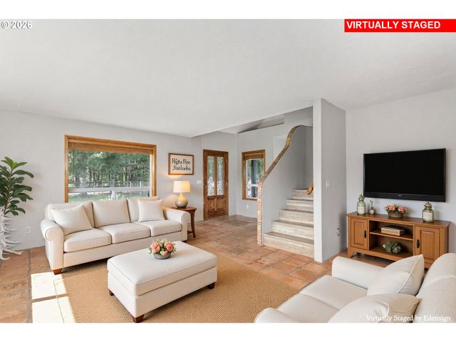 295 Kangas Rd, Toledo, WA 98591