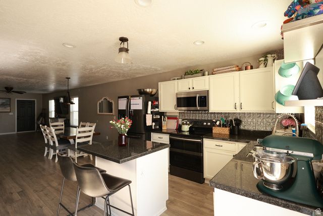 2164 E REVERE WAY, Eagle Mountain, UT 84005