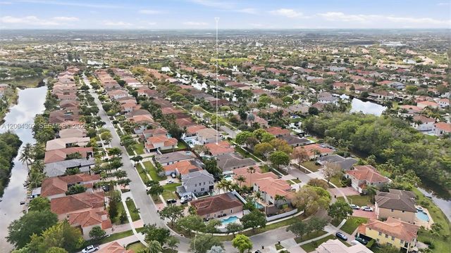 16557 NW 15th St, Pembroke Pines, FL 33028