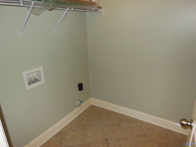 2604 Little Cove Road SE, Hampton Cove, AL 35763