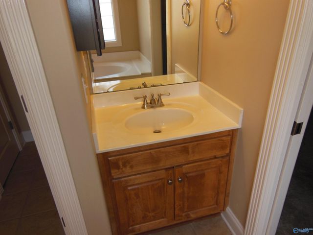 2604 Little Cove Road SE, Hampton Cove, AL 35763