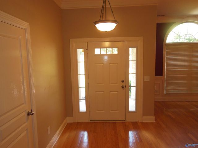 2604 Little Cove Road SE, Hampton Cove, AL 35763