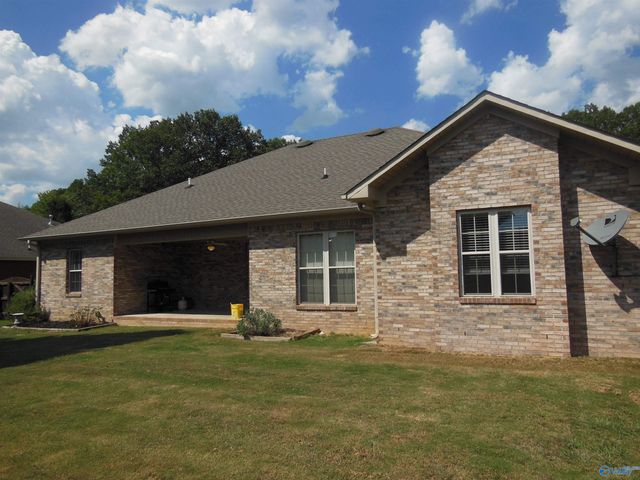 2604 Little Cove Road SE, Hampton Cove, AL 35763