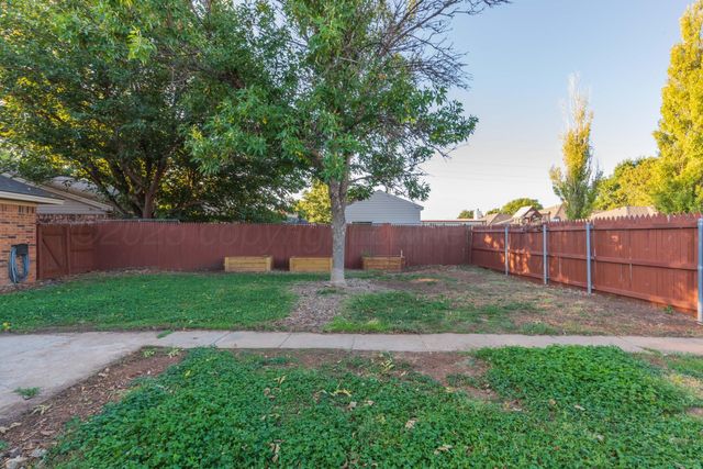 7000 MANOR Circle, Amarillo, TX 79109